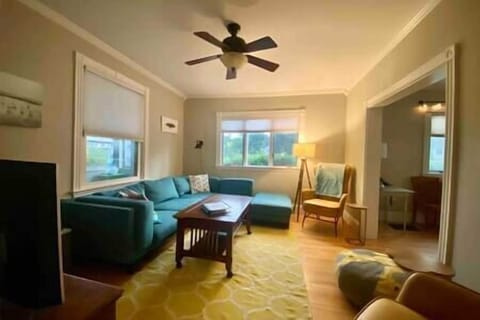 Living Room (1)
