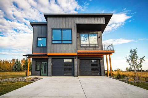 Welcome to SHRED LODGE