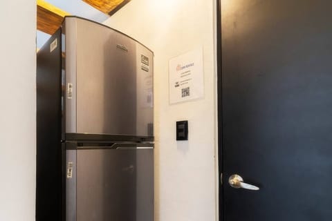 Kitchen & Dining Area