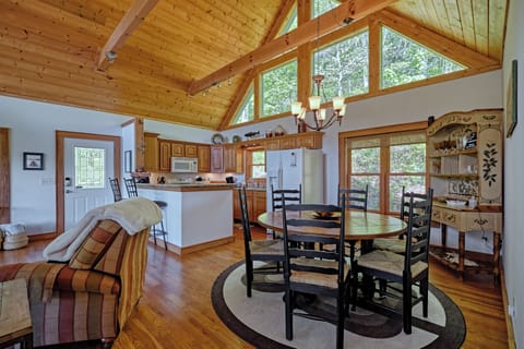 Main Level Kitchen and Dining Area
