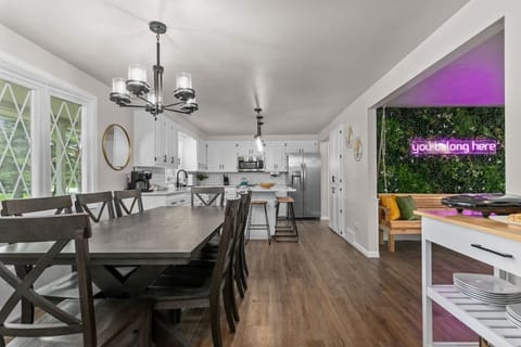 Open concept kitchen and dining area.