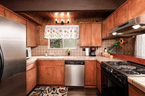 Full stocked Kitchen