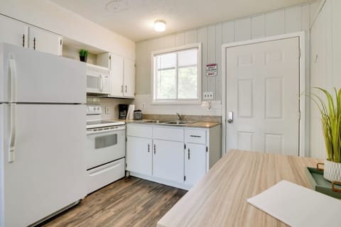 Kitchen | Drip Coffee Maker