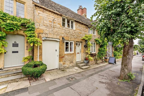 Nepenthe - StayCotswold