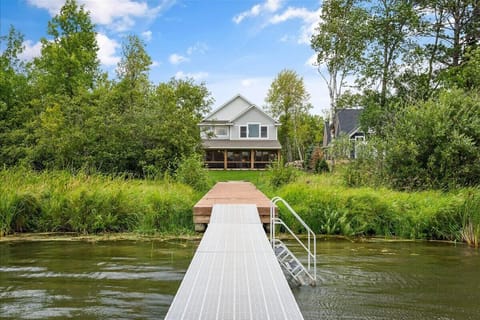 Welcome to 5 Pines on Trout - Waterfront