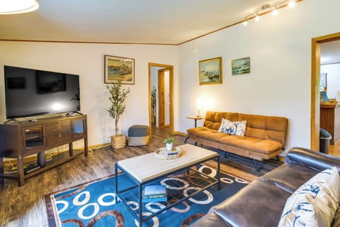 Watkins Glen Vacation Rental | 3BR | 2BA | 1,100 Sq Ft | Steps Required to Enter