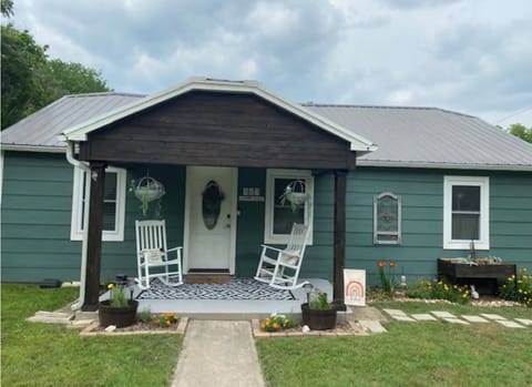 Perfect location just 2 blocks from the square