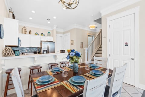 Kitchen for comfortable seating for 6 people, also available is a high chair