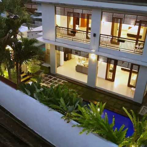 No connected neighbors and only 2 residence on the block. Large home & spacious.