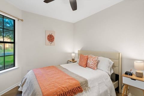 We offer a great ambience of bedroom with an airy, fresh and beautifully decorated. The rooms are clean and comfortable to ensure that our guests can relax in comfort during their stay.