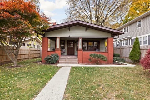 Welcome to our beautiful home—an exquisite blend of historic chain of luxury. Our property offers a unique retreat just blocks away from the vibrant energy of downtown Indy.