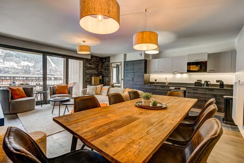 Dining table for 8 people