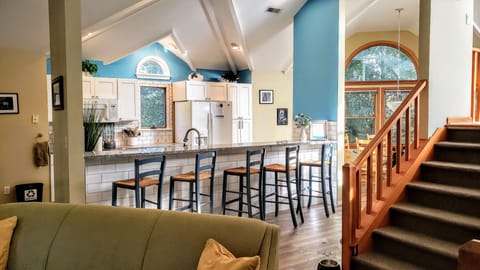 Open and spacious with bar seating for 5 and lots of light.