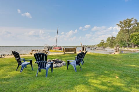 Saint Helen Vacation Rental | 3BR | 2BA | 2,050 Sq Ft | Stairs Required
