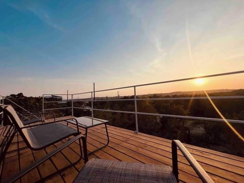 4c6861bc 5183 426e ab22 3d0ed65ce593