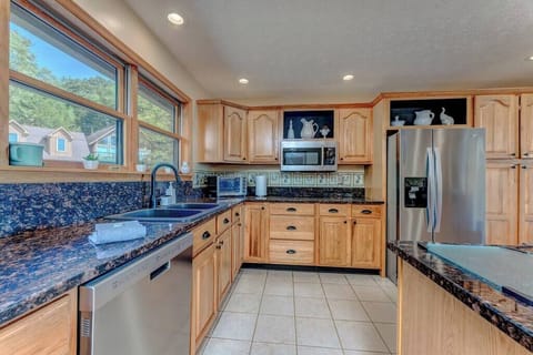 466b52c6 e34c 46ce 84aa 3fb094d9c340