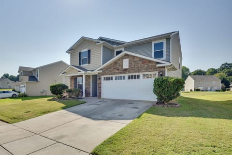 Gastonia Vacation Rental | 4BR | 2.5BA | 2,895 Sq Ft | Step-Free Entry