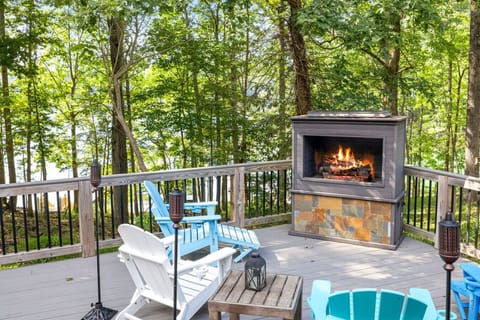 Fire pit nights, cool lake breezes, unforgettable memories.