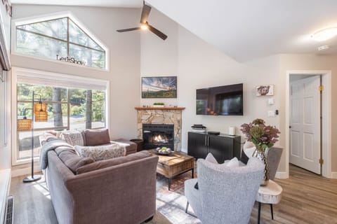 Living area: Wood burning fireplace