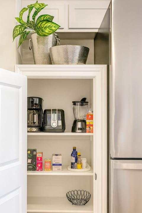 Plenty of kitchen essentials for cooking a delicious meal during your stay.