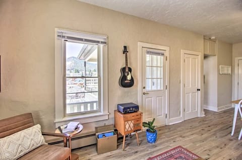 b42b5811-2d9a-407d-8f9f-ea6f5b50a394