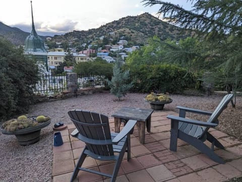 9dbf906e-1d51-4551-9345-4a162c46ecf7