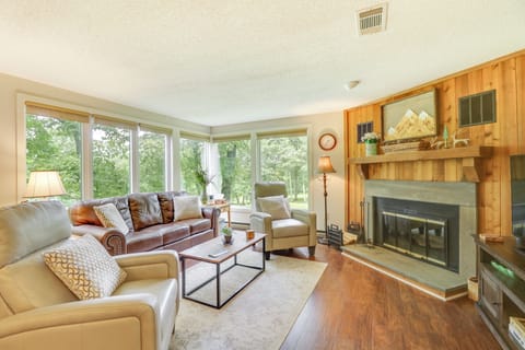 Wintergreen Resort Vacation Rental | 2BR | 2BA | 1,100 Sq Ft | Stairs Required