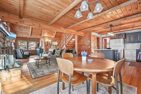 DINING AREA:  The home has a lovely dining area with seating for 4 adults.