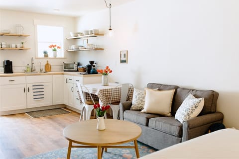 aefdc355-e16c-4341-861e-d6f10326057a