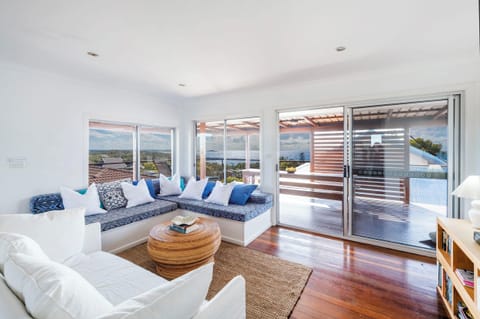 Beachies - Angourie accommodation with ocean views - Open plan kitchen, living & dining with ocean views