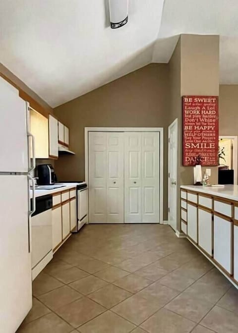 E516e9e8 55e1 4176 91f8 32f437348583