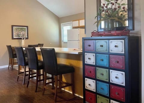 Bar seating for 3 overlooking kitchen.