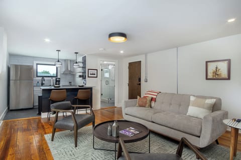 Welcome to Cherry Street Loft A!