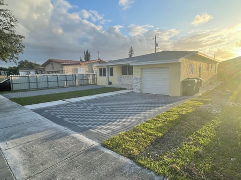 Miami Spice Front Yard