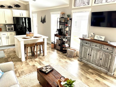 Dual-purpose island for dining or a dedicated workspace.