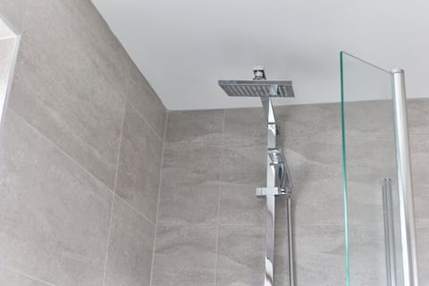Hand-held showerhead