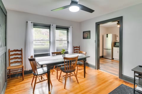 Dining Area | Dishware/Flatware Provided | Free WiFi