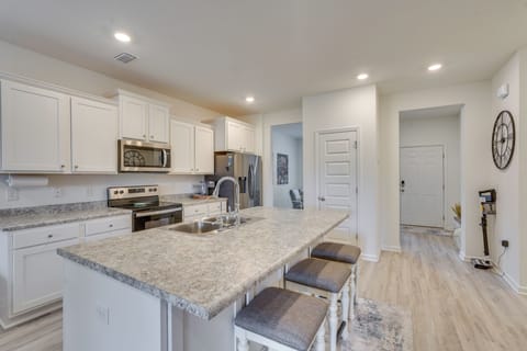 Kitchen | Dishwasher | Coffee Maker