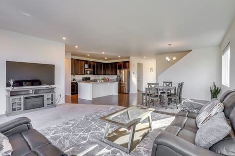 Commerce City Vacation Rental | 4BR | 3BA | 4,315 Sq Ft | Steps Required