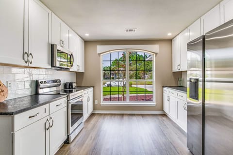 Modern amenities meet gourmet aspirations.