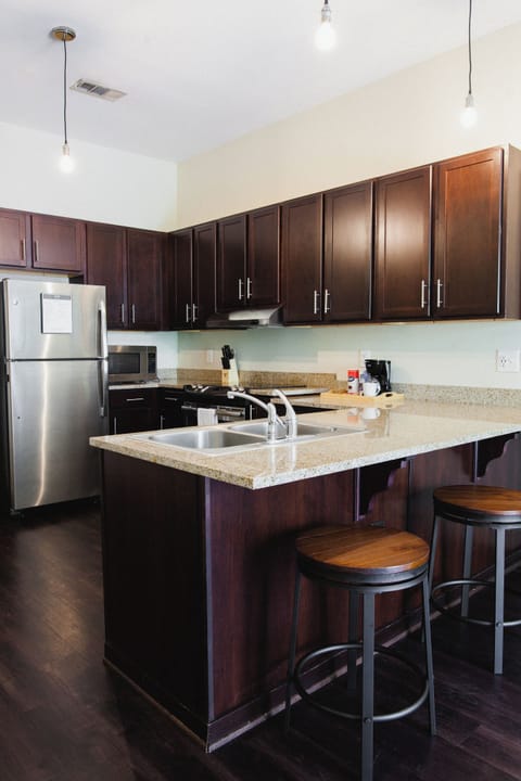 Enjoy cooking in this gorgeous kitchen
