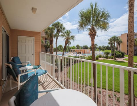 Welcome to Beach & Tennis 217!