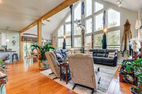 Palmer Vacation Rental | 3BR | 2BA | Stairs Required | 2,100 Sq Ft