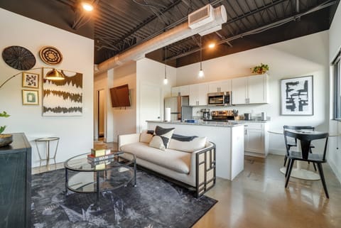 Nashville Vacation Rental | Studio | 1BA | Stairs Required | 510 Sq Ft