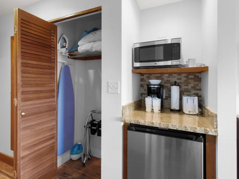 Kitchenette / Storage Closet / Iron / Ironing Board / Extra Linens / Luggage Rack