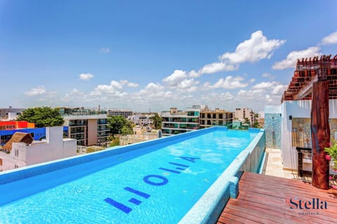This is the ideal beach getaway for solo travelers, digital nomads, and couples!