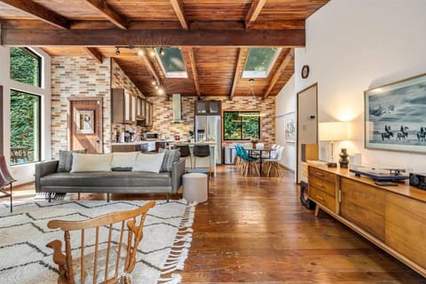 A warm welcome from furnishings to decorations