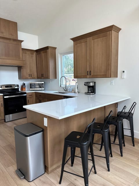 Kitchen - fully equipped with essentials 