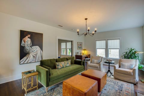 Tyler Vacation Rental | 3BR | 2BA | 1,784 Sq Ft | Stairs Required