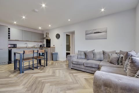 Living Room / Lounge